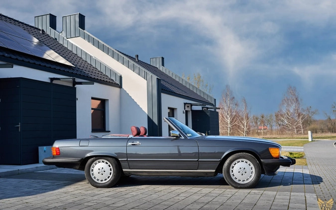 Mercedes-Benz SL cena 119000 przebieg: 166240, rok produkcji 1986 z Słubice małe 596